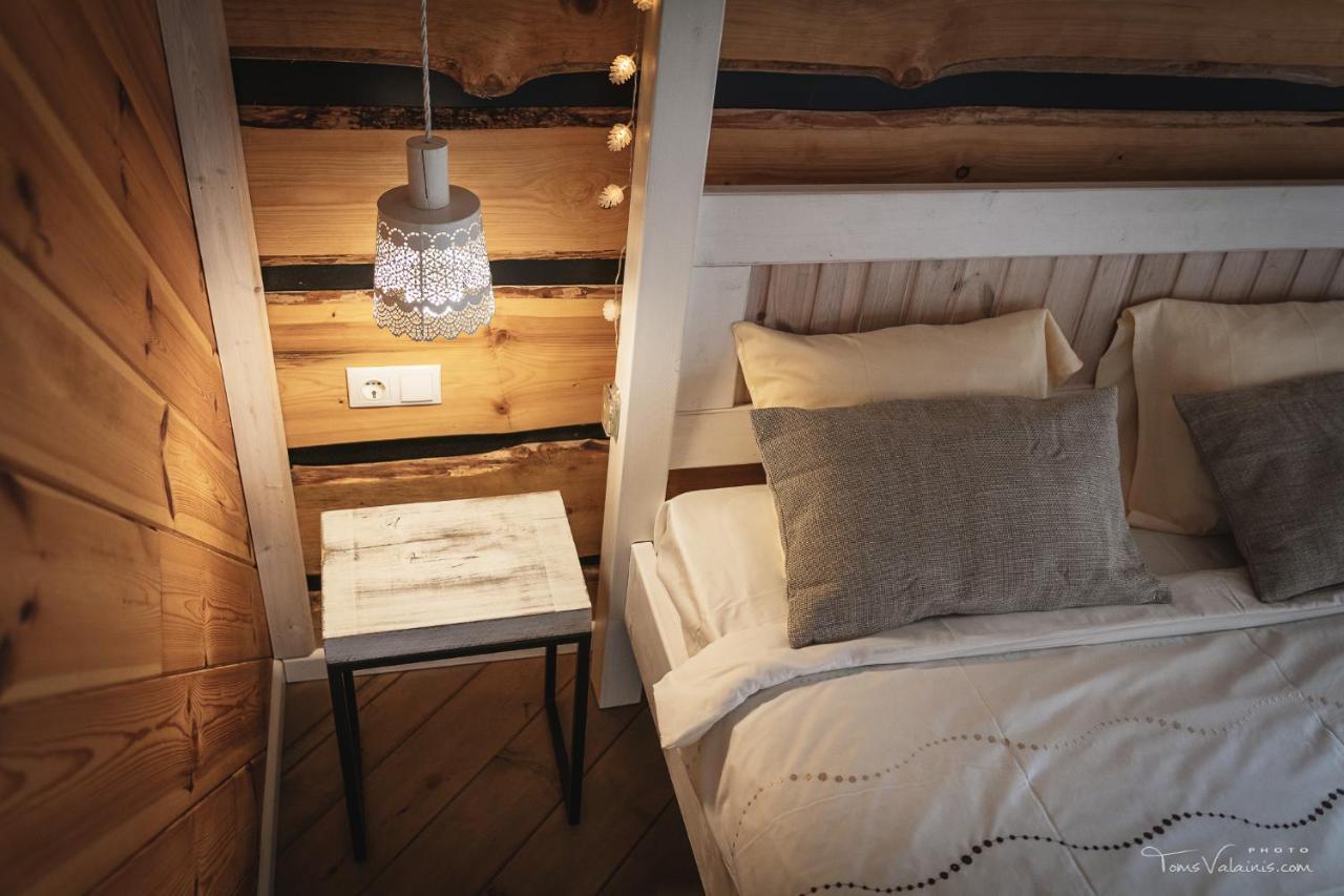 Dukuri Treehouse Ciekursヴィラ エクステリア 写真